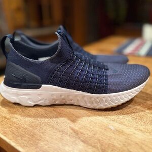 NEW Nike React Running shoes navy blue